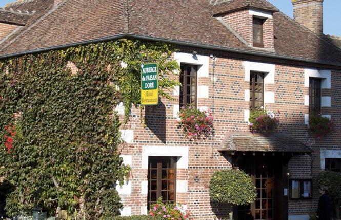 L'Auberge Du Faisan Dore Saint-Florent-le-Jeune Zewnętrze zdjęcie